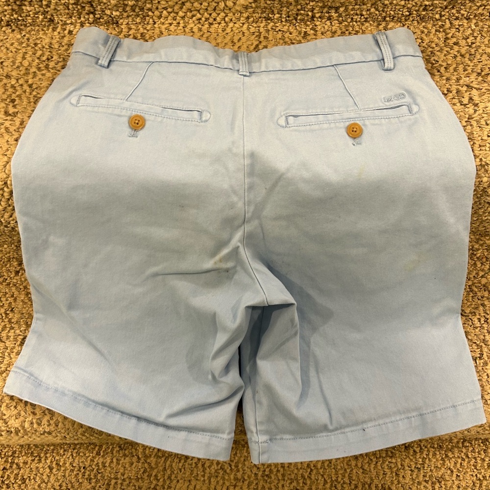 Izod men’s shorts